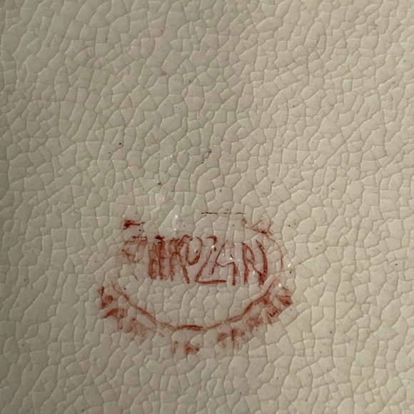 Beautifully Crazed Squat Imari Vase - Picture 6 of 8